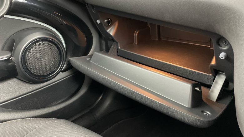 MINI Hatchback 1.5 Cooper Classic Premium 5dr Auto Petrol Hatchback